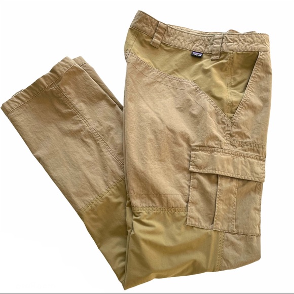 Patagonia Other - Patagonia Borderless Cargo Pants in Khaki, 32